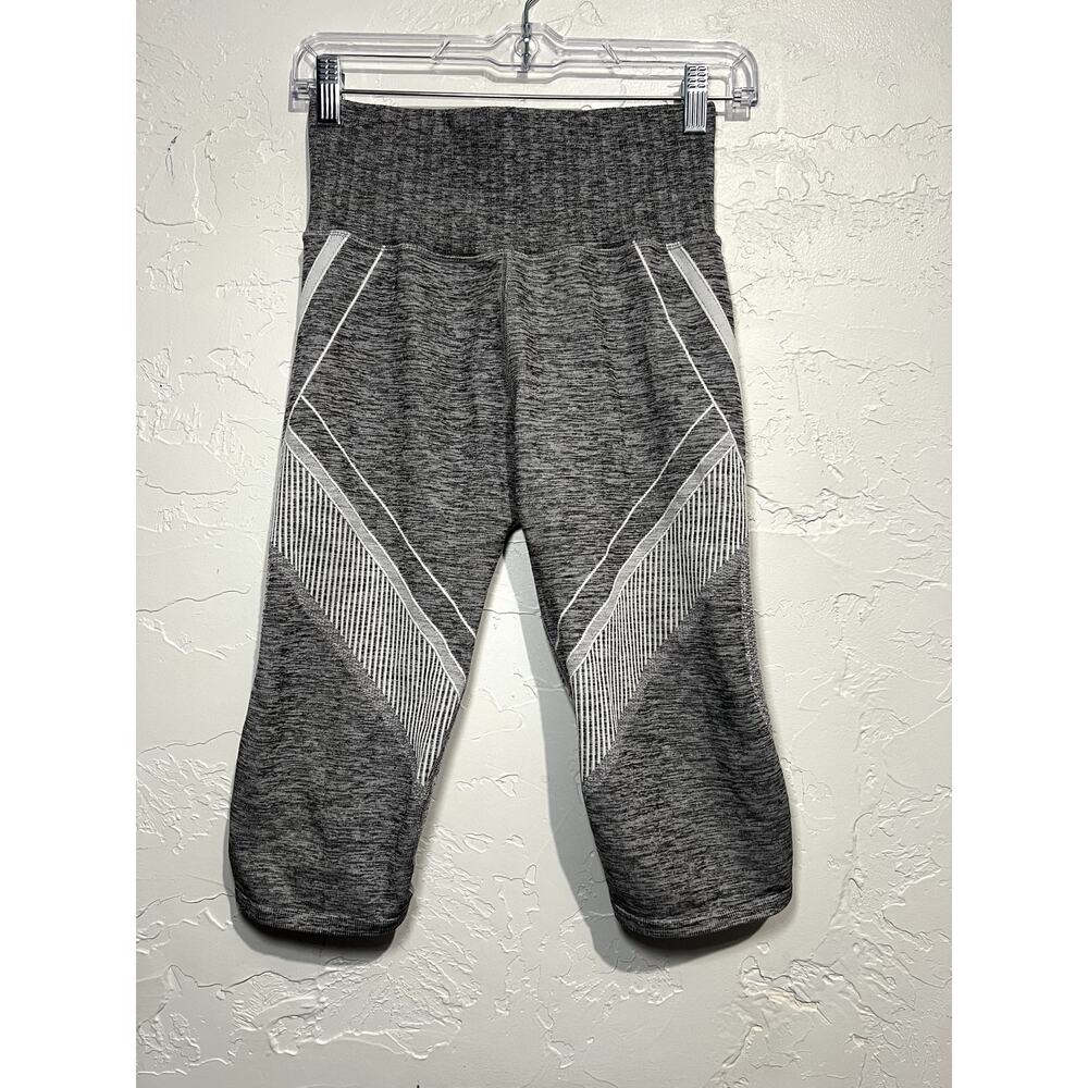 Athleta‎ high waisted seamless textured biker shorts womens medium athleisure